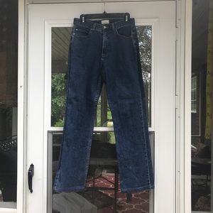 Boot cut jeans